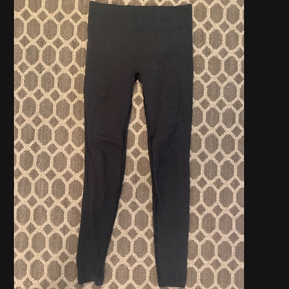 Ivivva black leggings - Picture 1 of 3